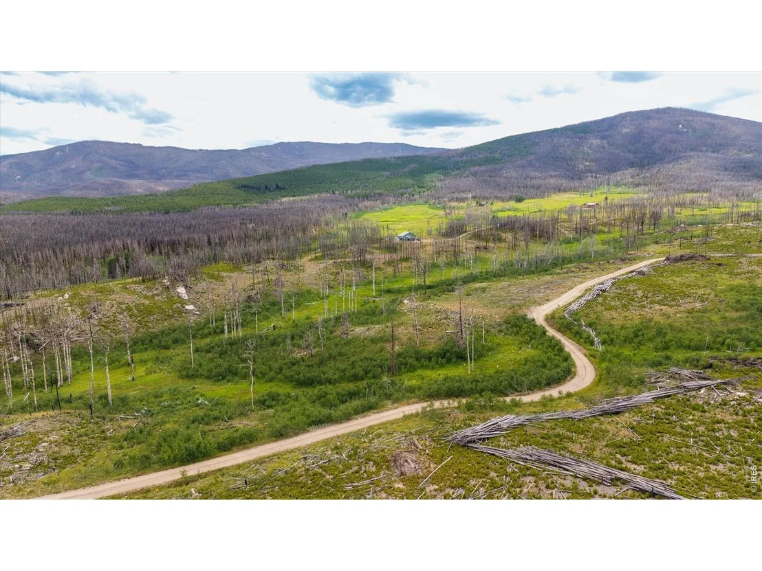 Photo of 529 Quartz Rd
