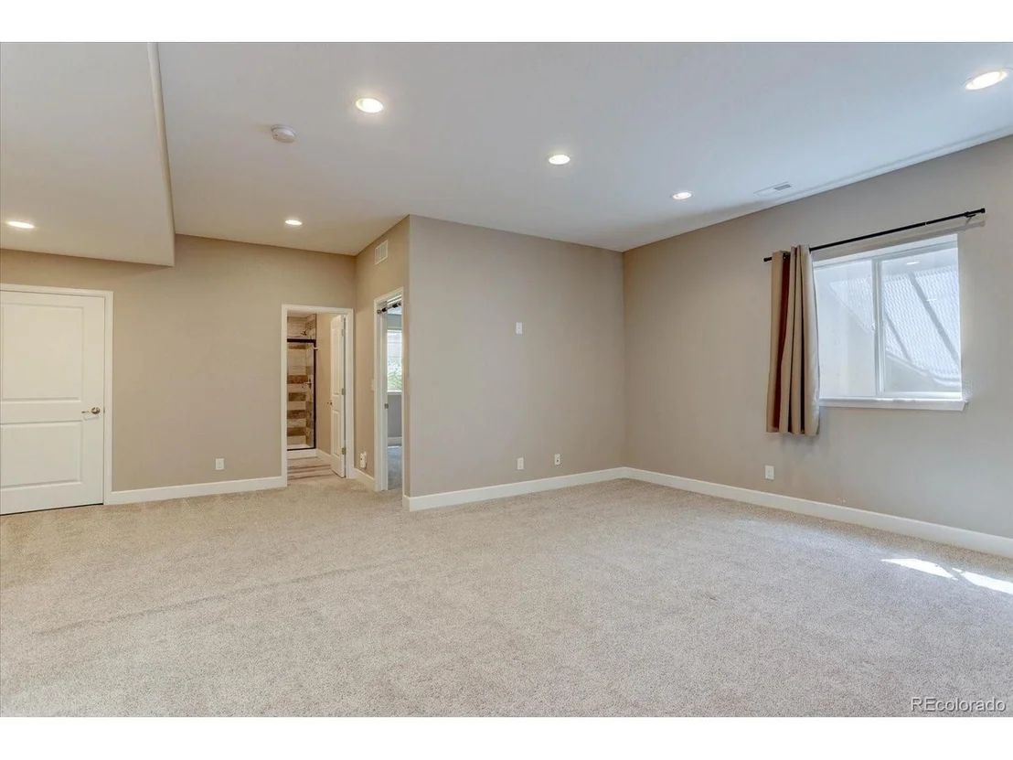 Photo of 2248 Prospect Ln