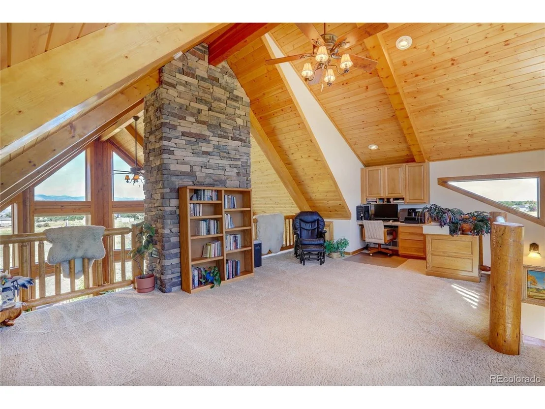 Photo of 6584 Lakeside Cir