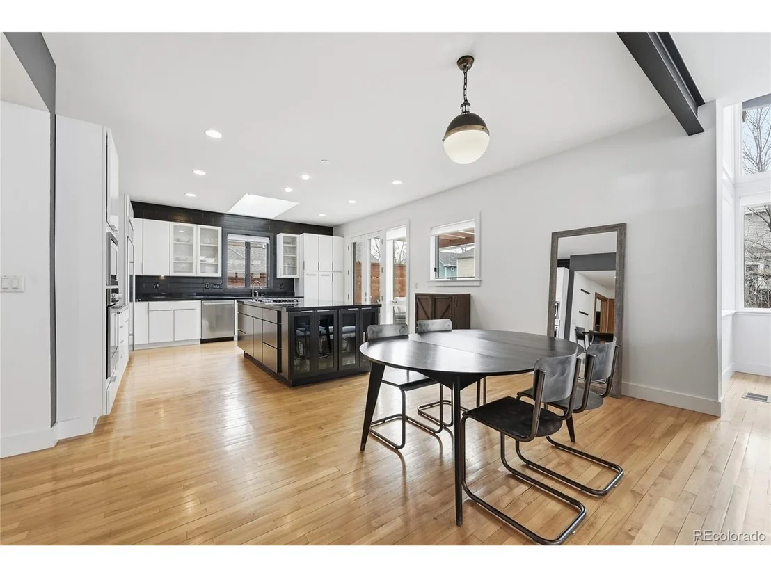 Photo of 860 Union Ave