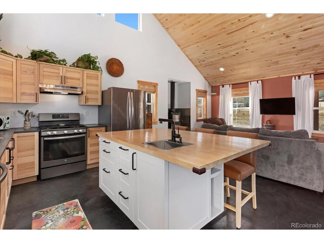 Photo of 97 Highland Dr