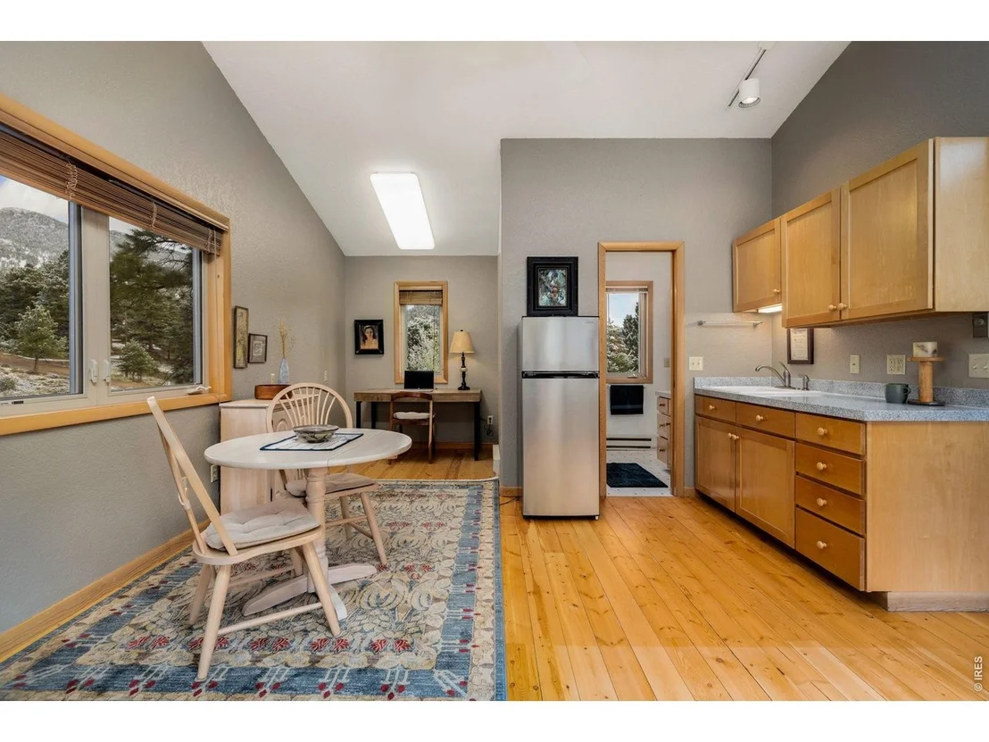 Photo of 2340 Eagle Cliff Rd