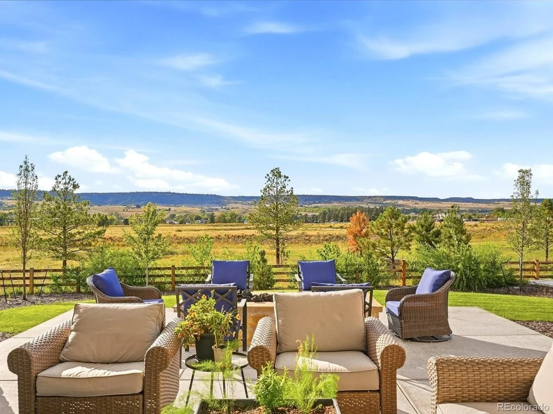 Photo of 1675 Arrowpoint Ct