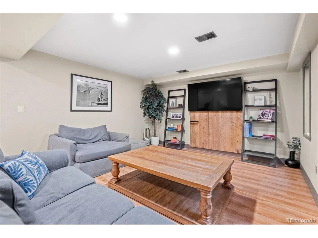 Photo of 29843 Canterbury Cir
