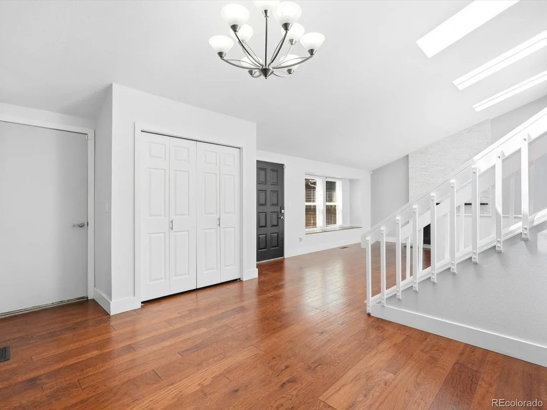 Photo of 6691 Deframe Ct
