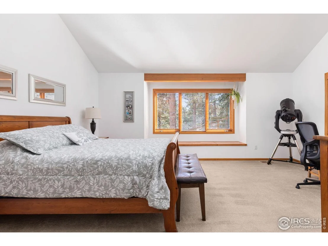 Photo of 82 Grove Ct