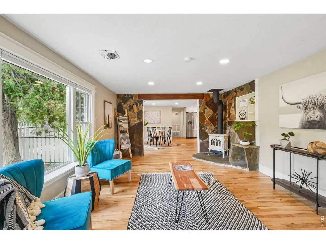 Photo of 205 5th Ave