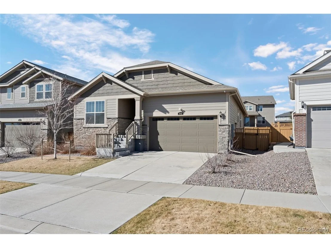 Photo of 8741 Ginkgo Loop