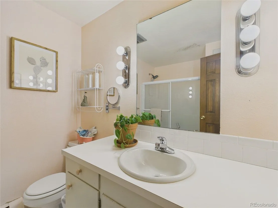 Photo of 9738 Sierra Dr