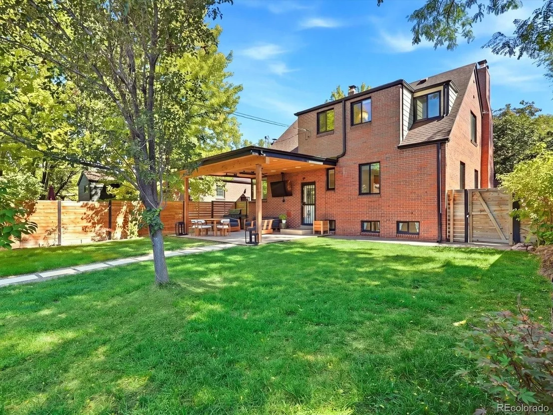 Photo of 2335 Kearney St