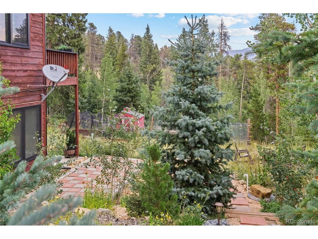 Photo of 424 W Dory Way