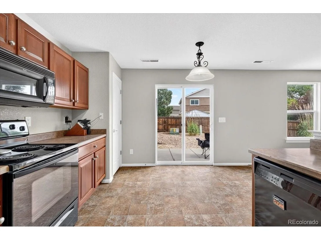 Photo of 800 Willow Dr