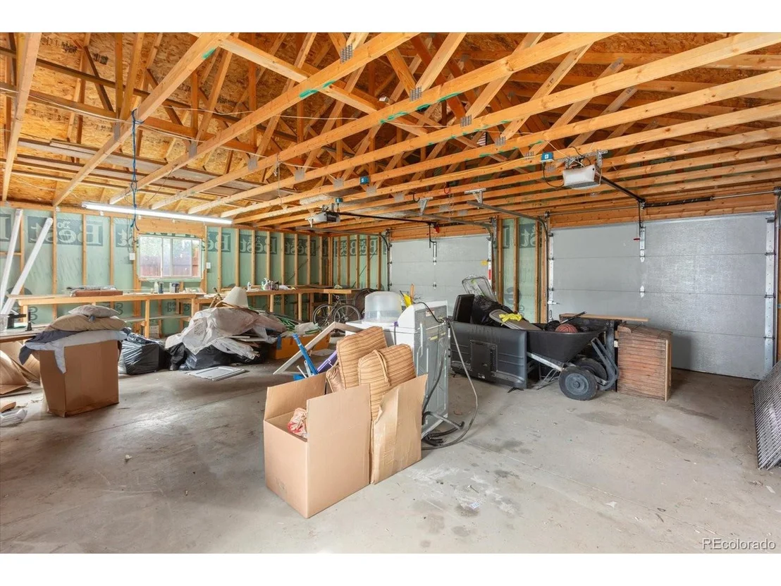 Photo of 734 W 2nd St