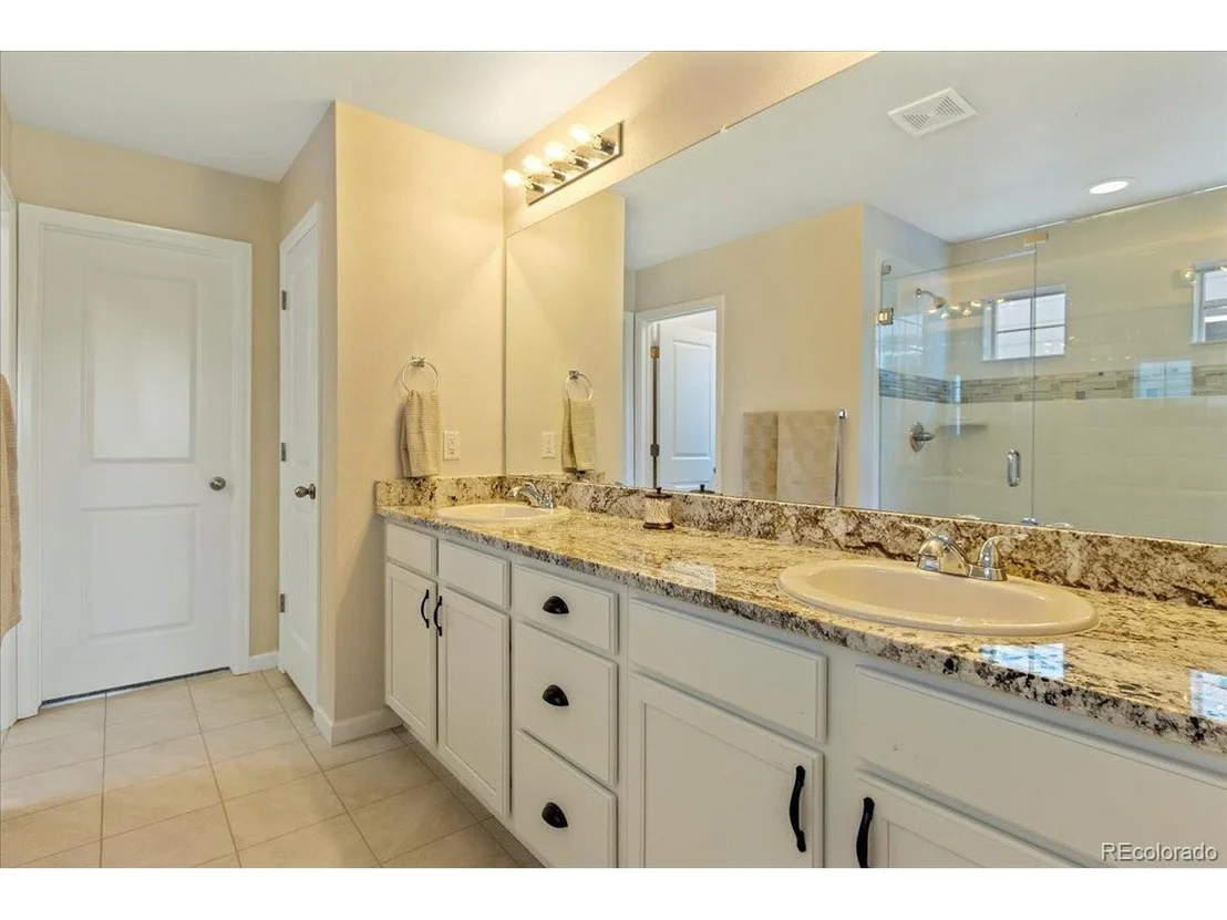 Photo of 947 White Leaf Cir