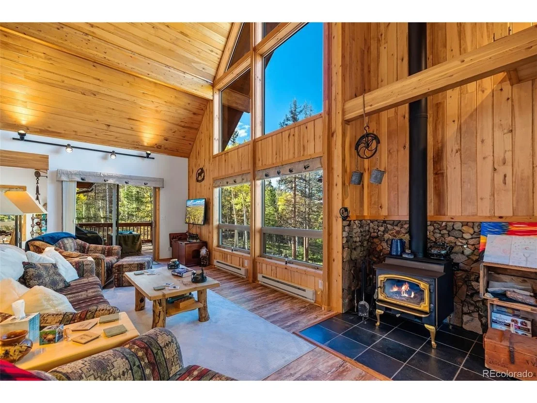 Photo of 913 Longbow Dr