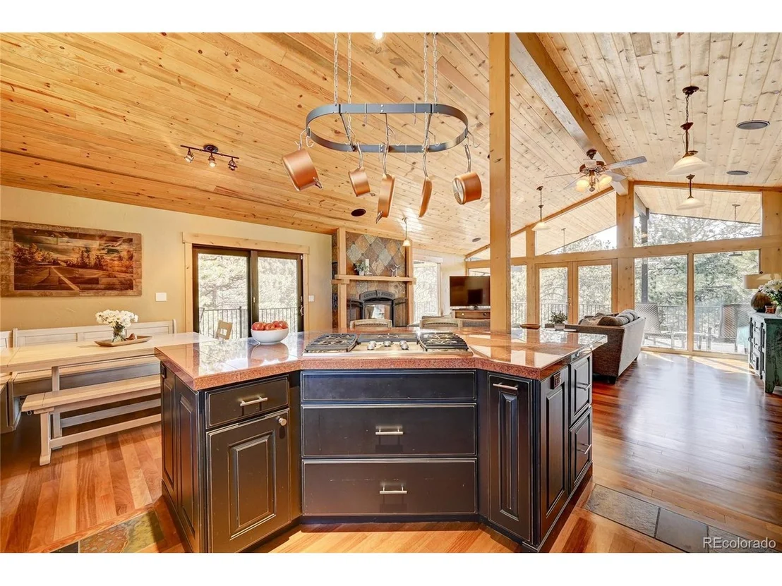 Photo of 902 Wagon Trail Rd