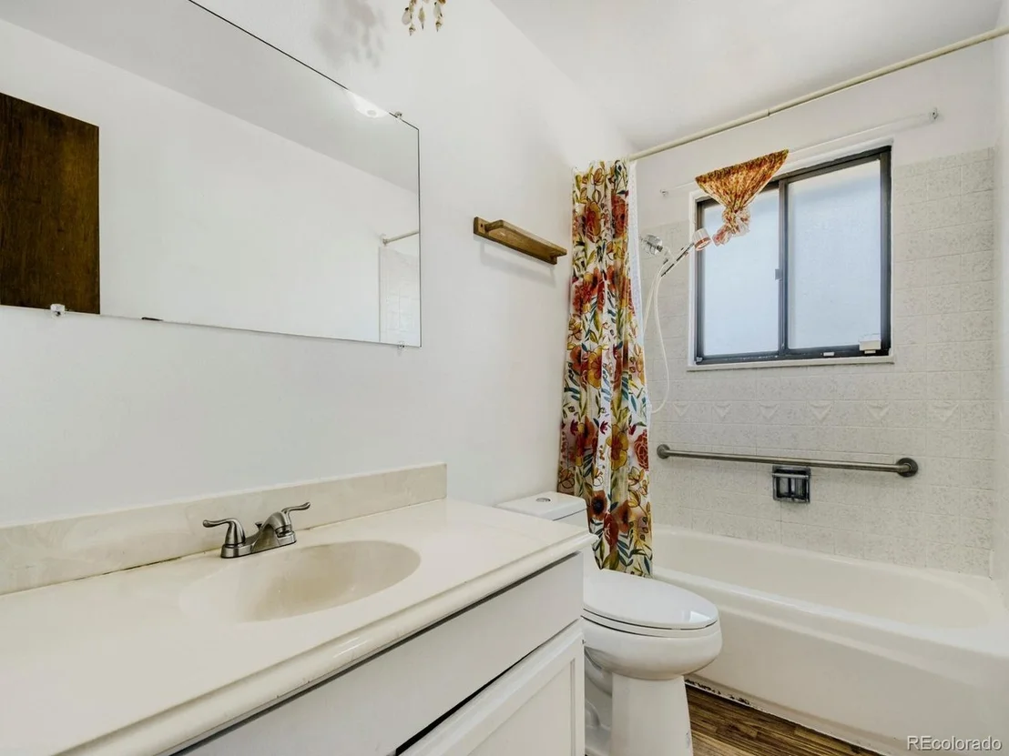 Photo of 8041 Allison Pl