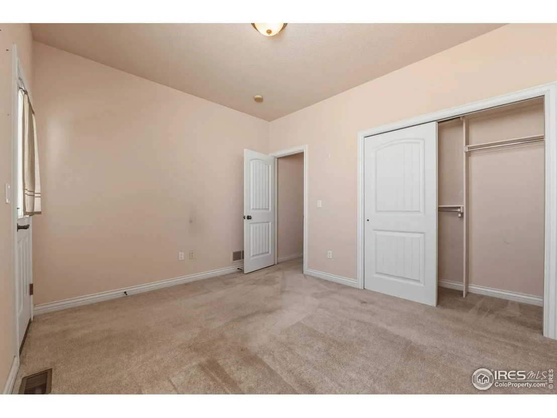 Photo of 15 Trailside Dr