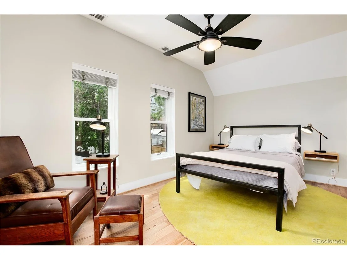 Photo of 3115 Lowell Blvd
