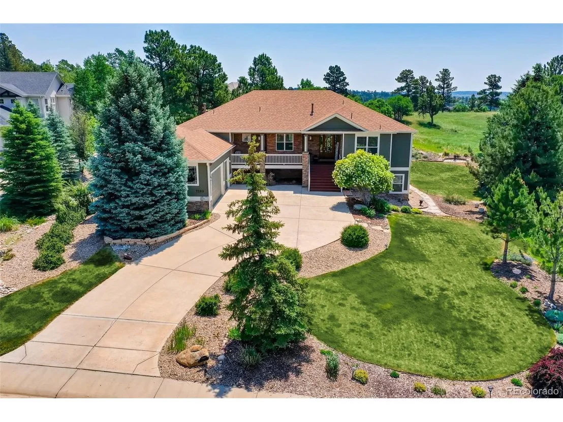 Photo of 7589 Nuthatch Cir