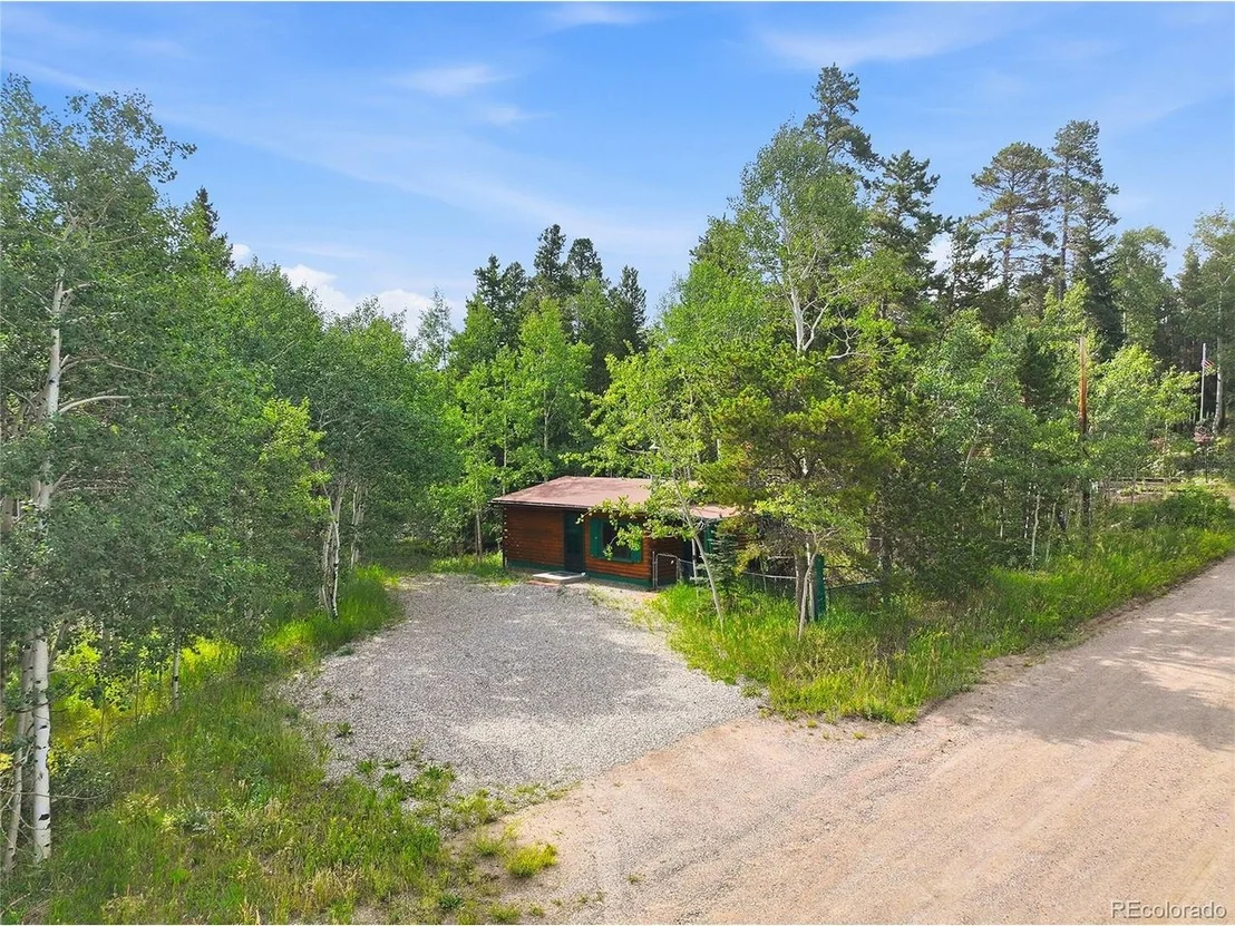 Photo of 464 Long Trail Rd