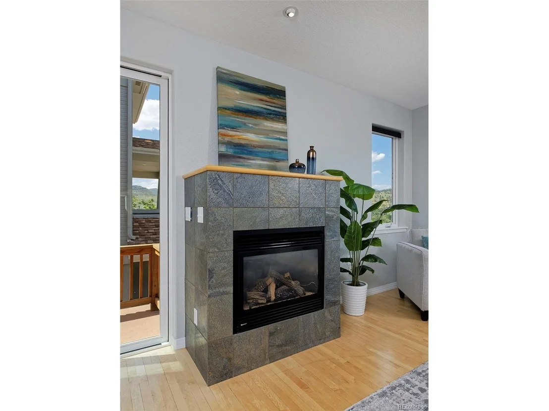 Photo of 645 1st Ave