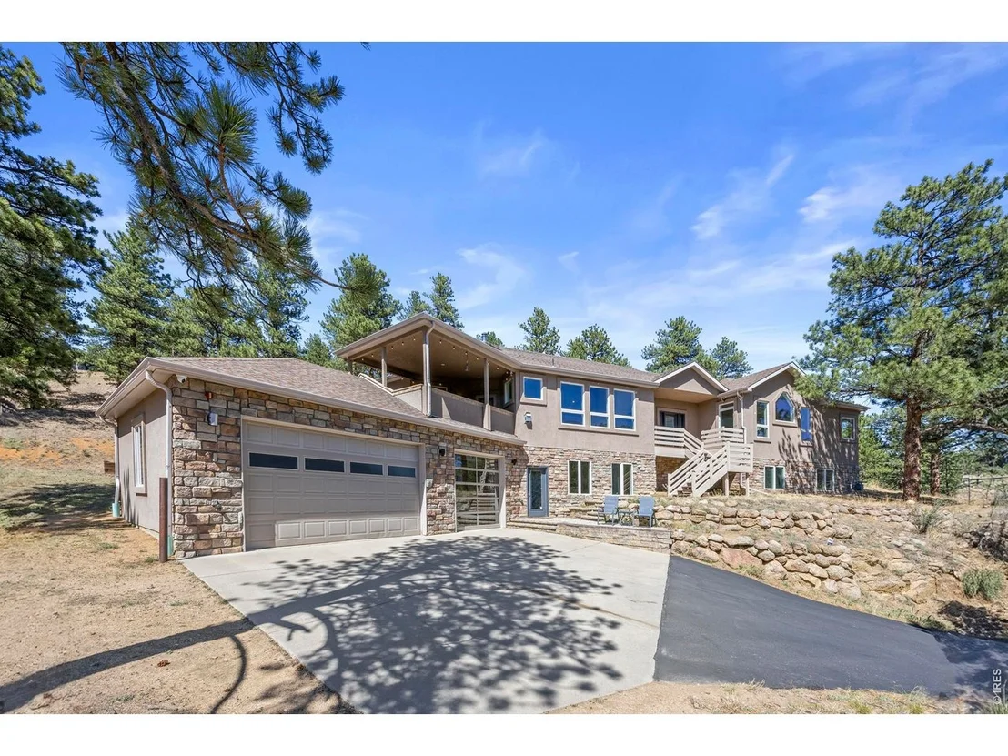 Photo of 738 Wagonwheel Gap Rd