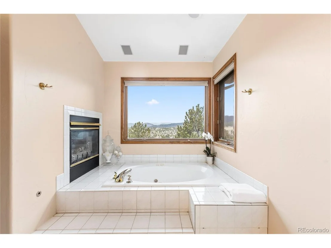 Photo of 1444 Solitude Ln