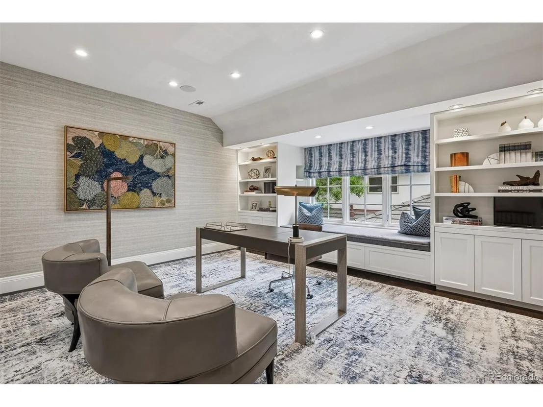 Photo of 450 Steele St