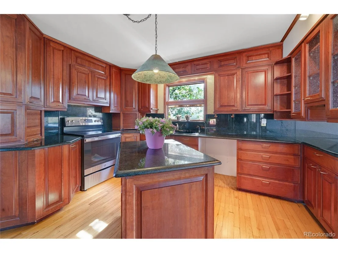 Photo of 360 Lonestar Rd