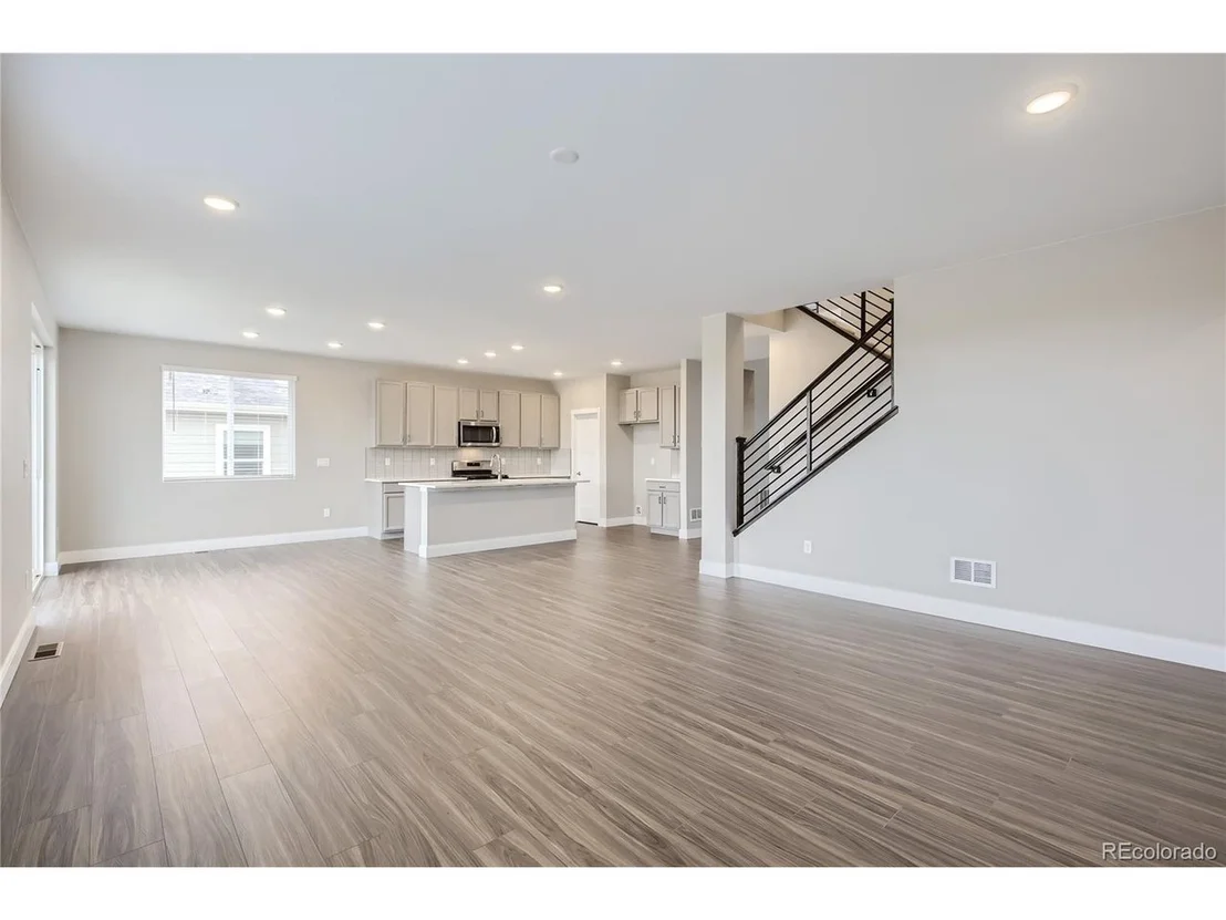 Photo of 5685 Wayfarer Cir