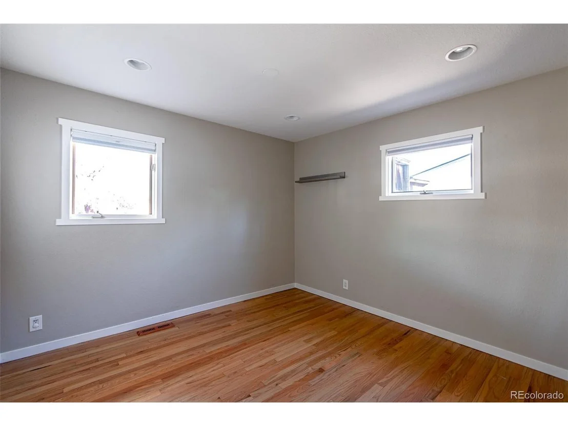 Photo of 2212 Edgewood Dr