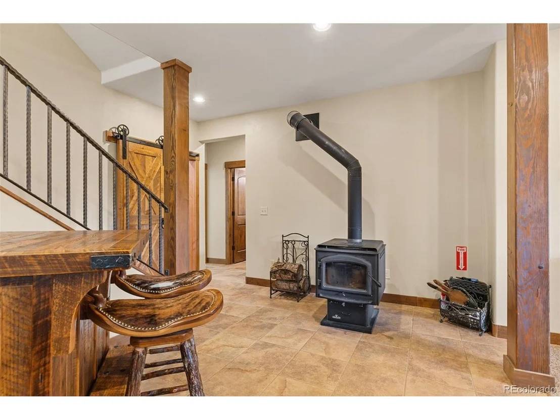 Photo of 861 High Point Dr