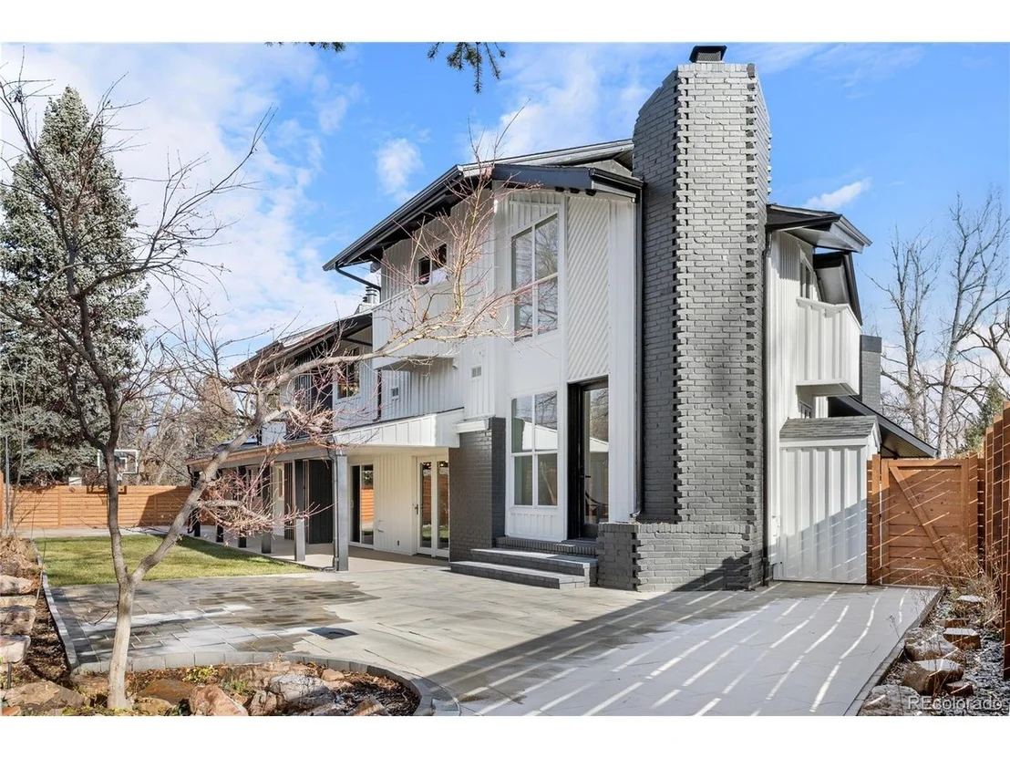 Photo of 245 Fair Pl