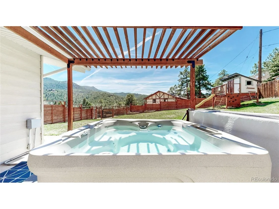 Photo of 27976 Lupine Dr
