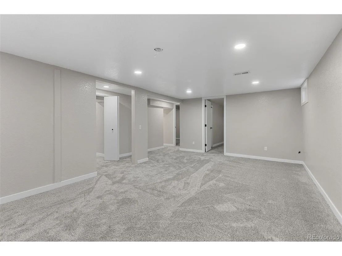 Photo of 100 Emerald St