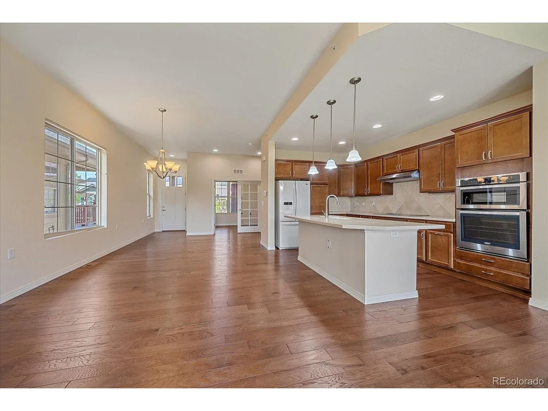 Photo of 1130 Summit View Dr