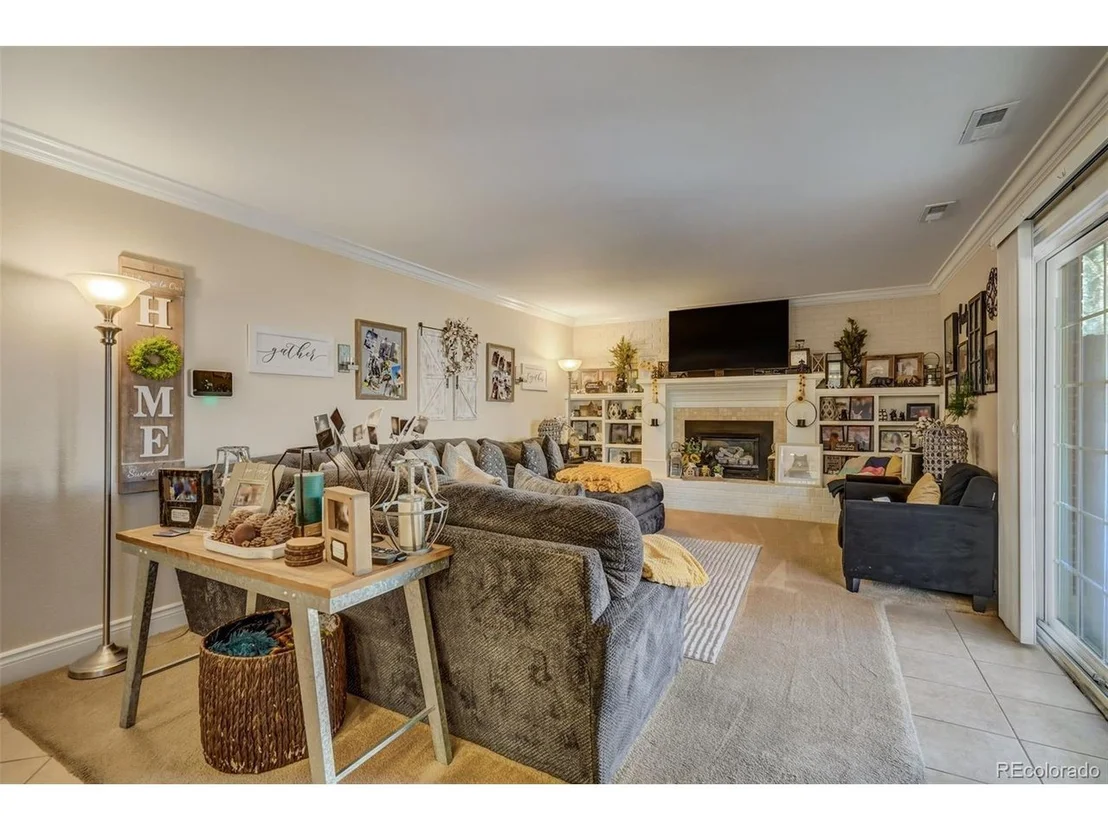Photo of 7 Belaire Dr
