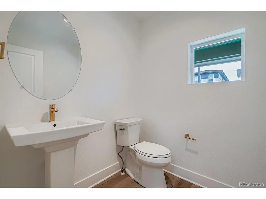 Photo of 948 Promenade Dr