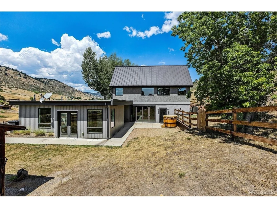 Photo of 5370 Pine Ridge Rd