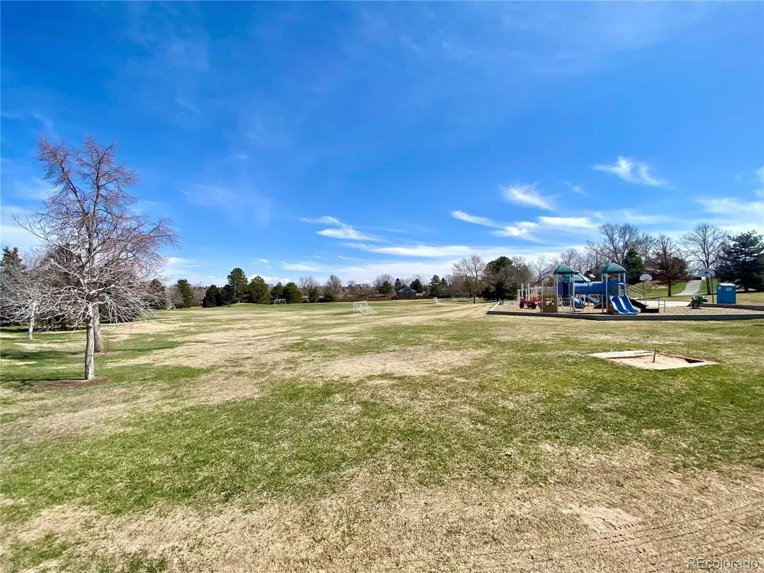 Photo of 6412 S Birch Cir