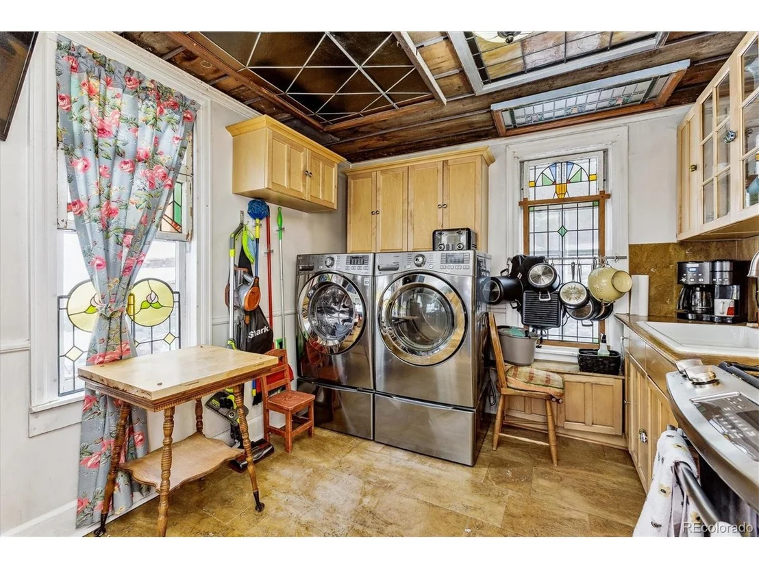 Photo of 340 Spring St