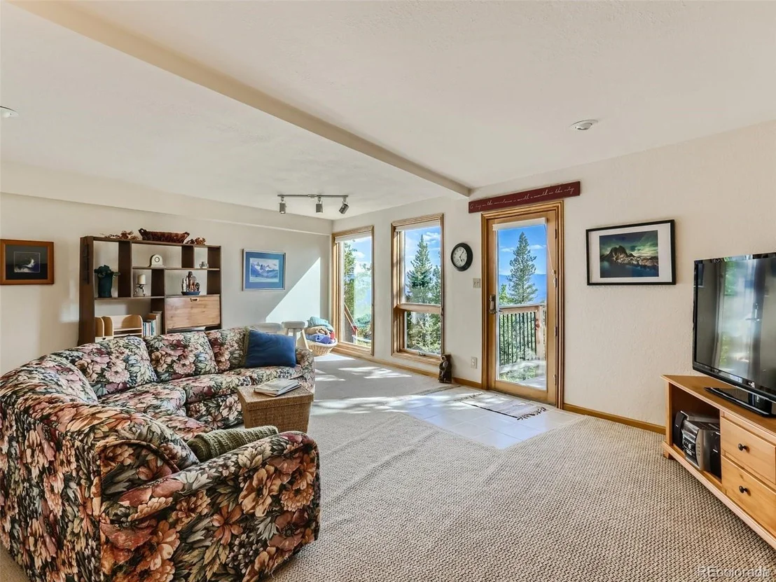 Photo of 10765 Beas Dr