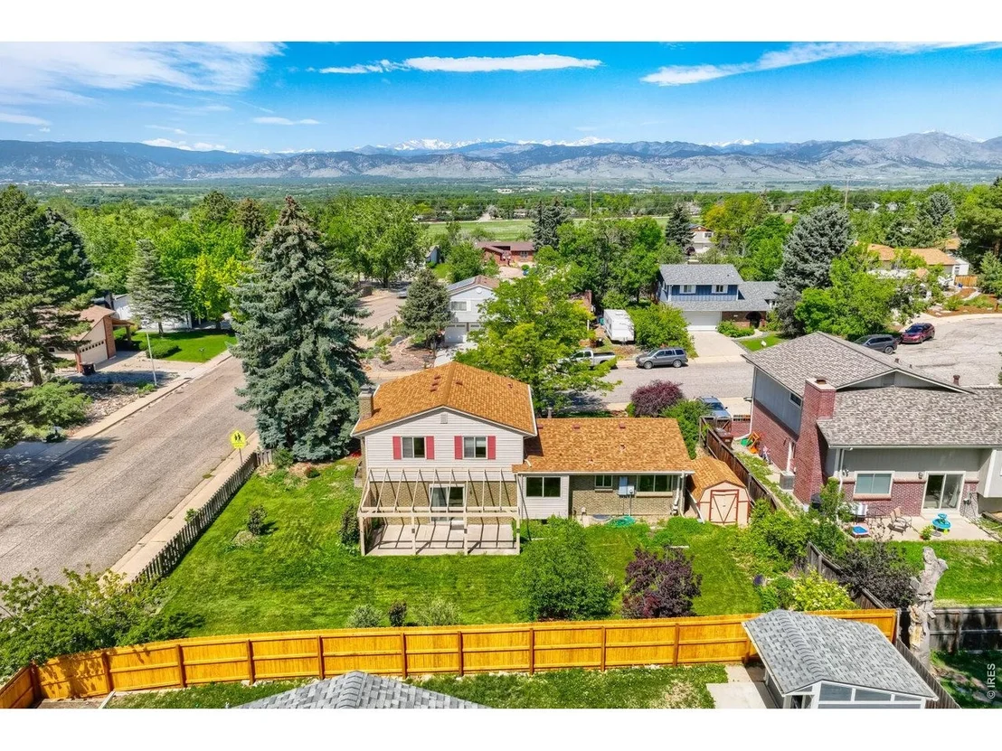 Photo of 4848 Fairlawn Cir