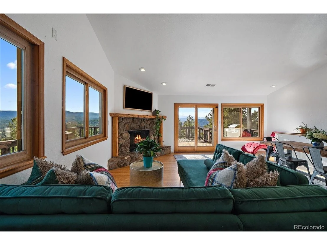 Photo of 26792 Hilltop Rd
