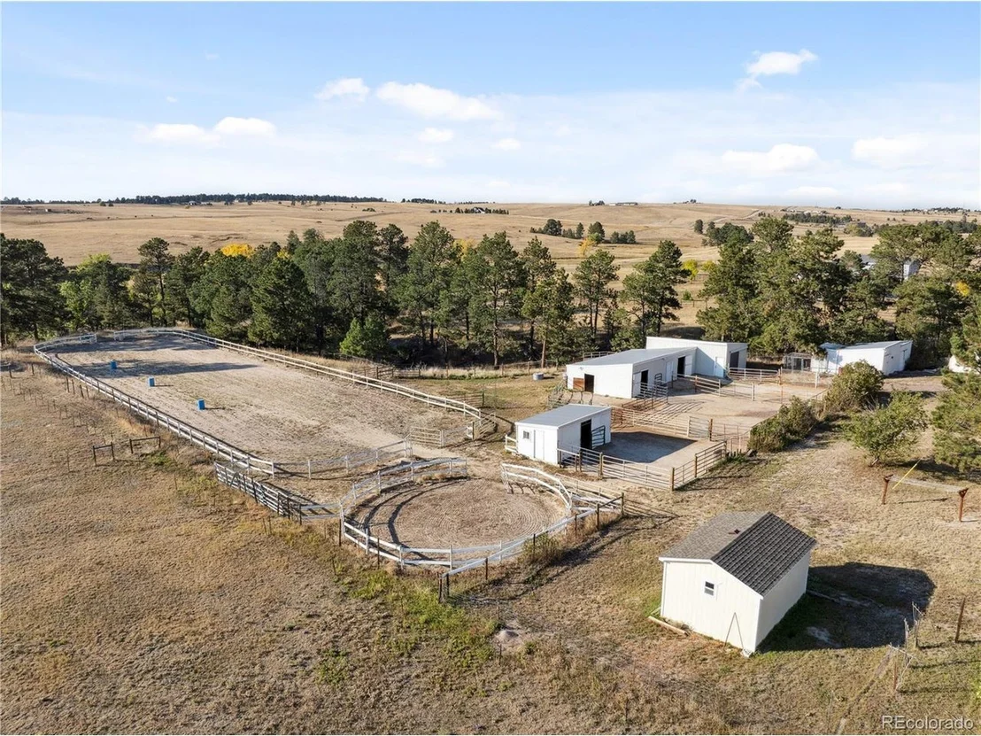 Photo of 6345 Arrowhead Trl