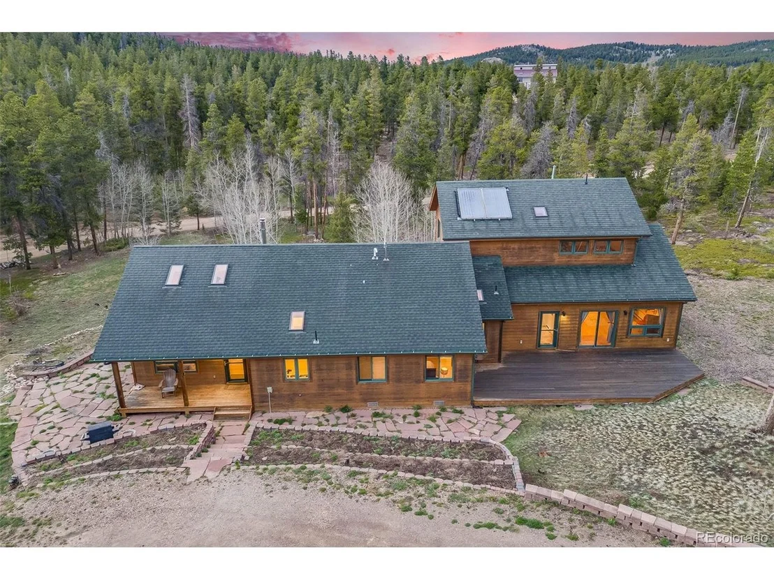 Photo of 1002 County Road 99