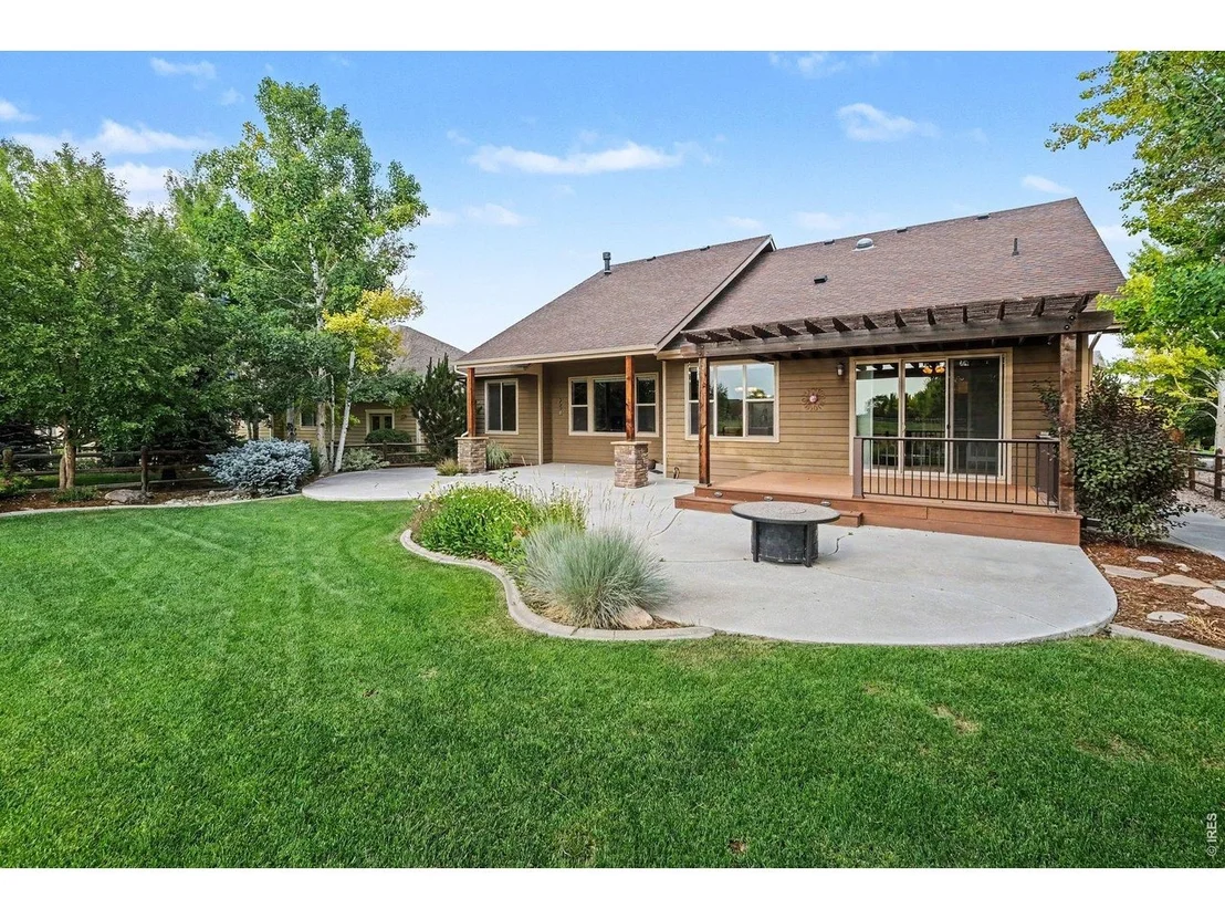Photo of 5661 Mid Pointe Dr