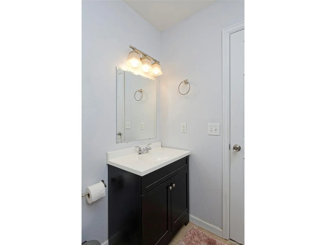 Photo of 4440 Warbler Dr