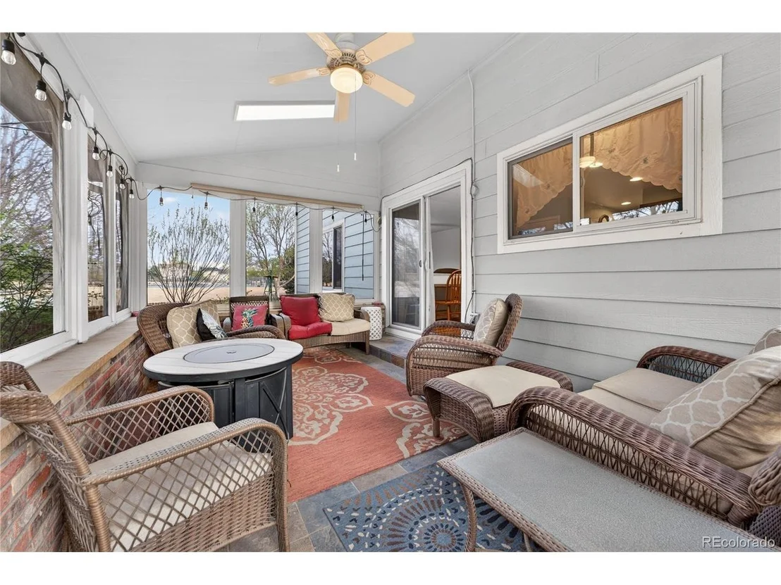 Photo of 6289 Viewpoint Ave